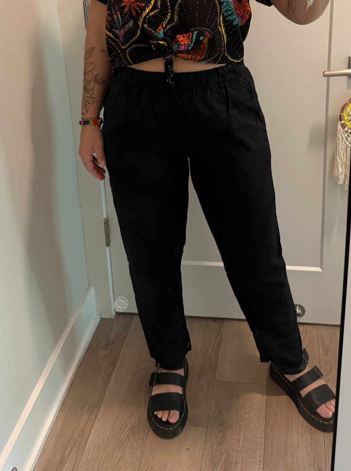 Auê Back to Black Pants