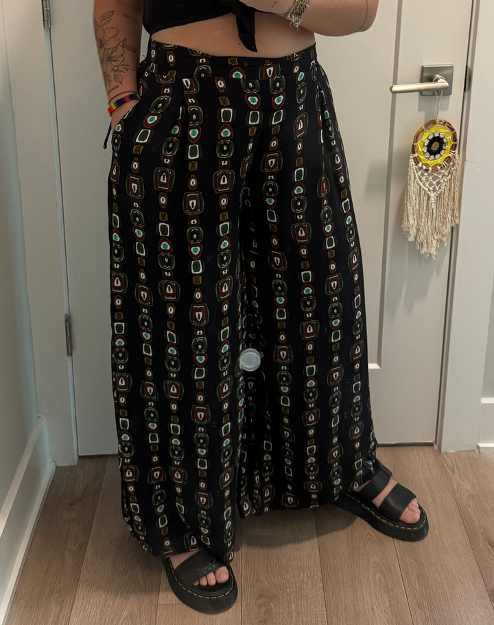 Viernes 13 Wide Leg Pants